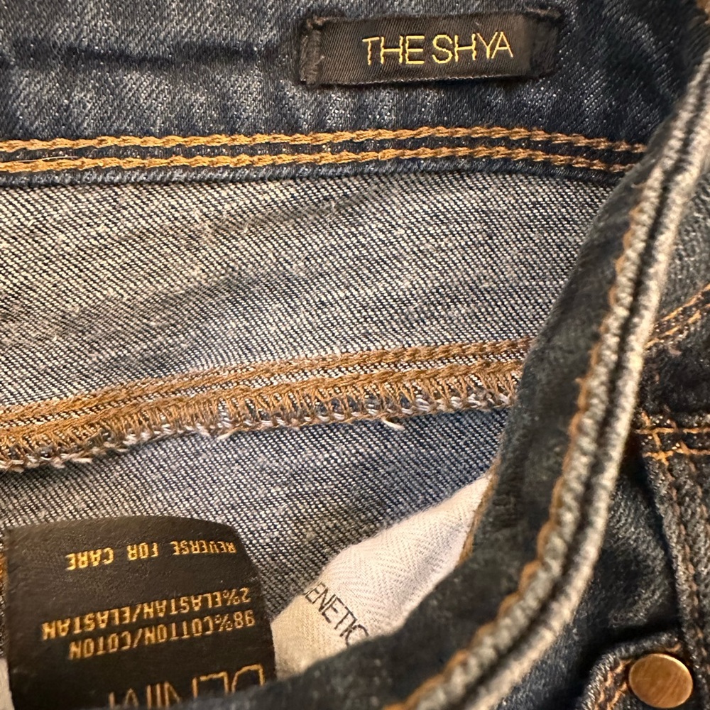 Genetic Denim. Size 26. Skinny, low rise.